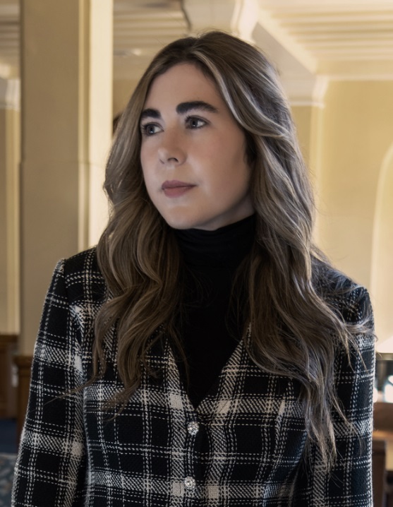 Ava Reid Author Portrait